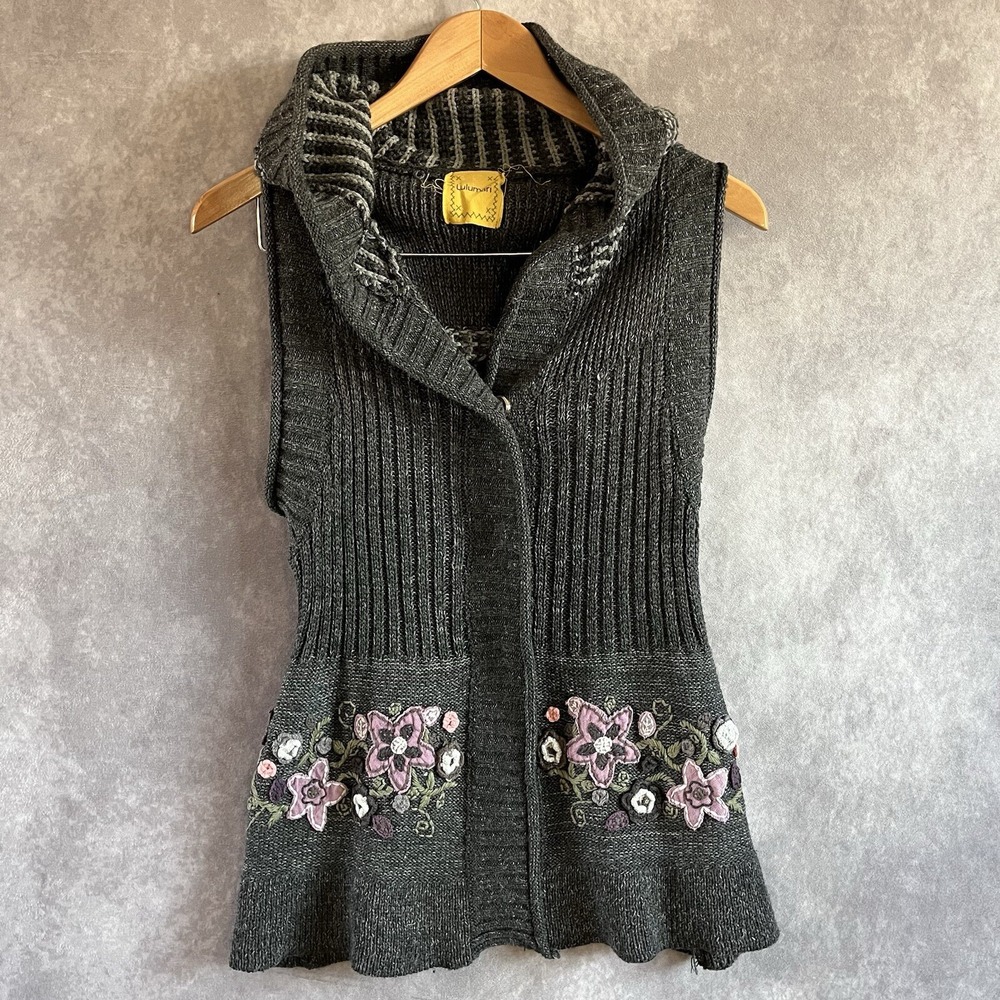 Lulumari Sweater Vest Women Small Gray Floral Embroidered Hooded Peplum J31753